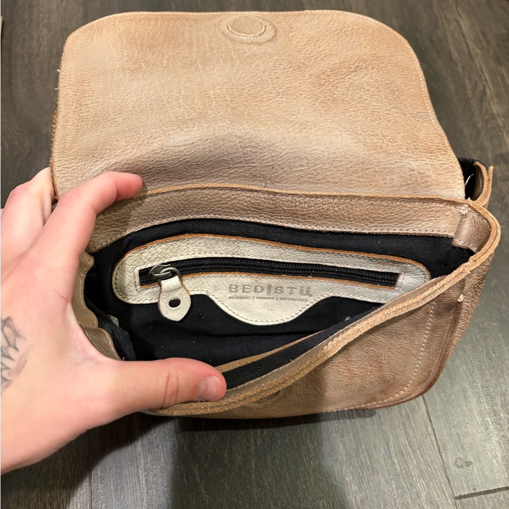 Bed Stu Brown Leather Crossbody Belt Bag with Cream Accents - Picture 6 of 6